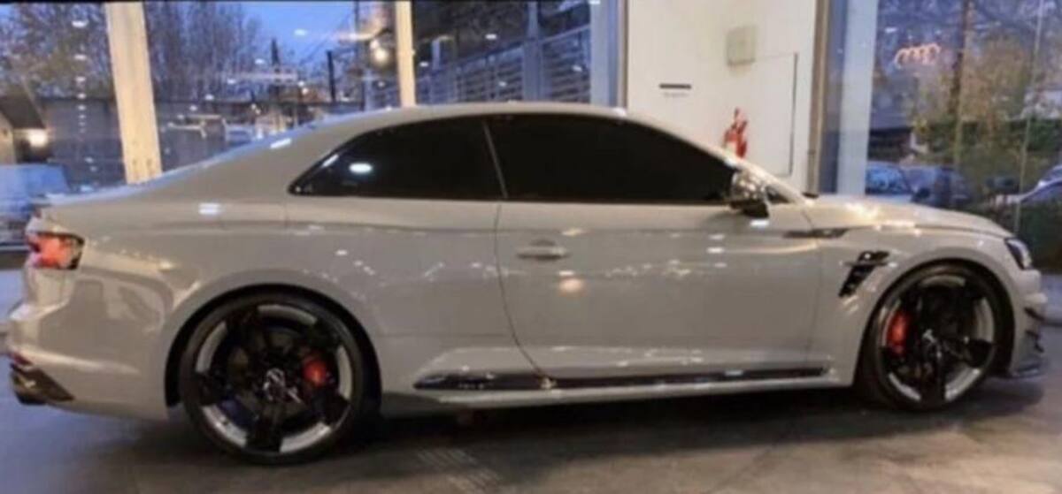 Mauro Zárate - nuevo modelo de auto