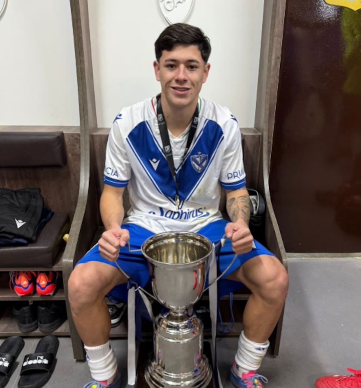 La joya de Vélez que quedó afuera de la consideración de Scaloni y jugará el Mundial para otra Selección