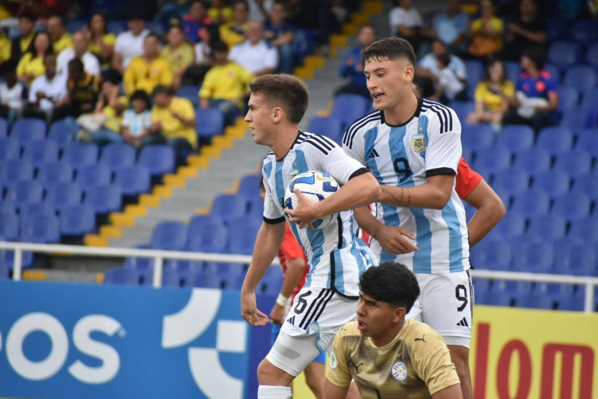 Máximo Perrone, autor del gol en Argentina. Foto: Twitter @Argentina