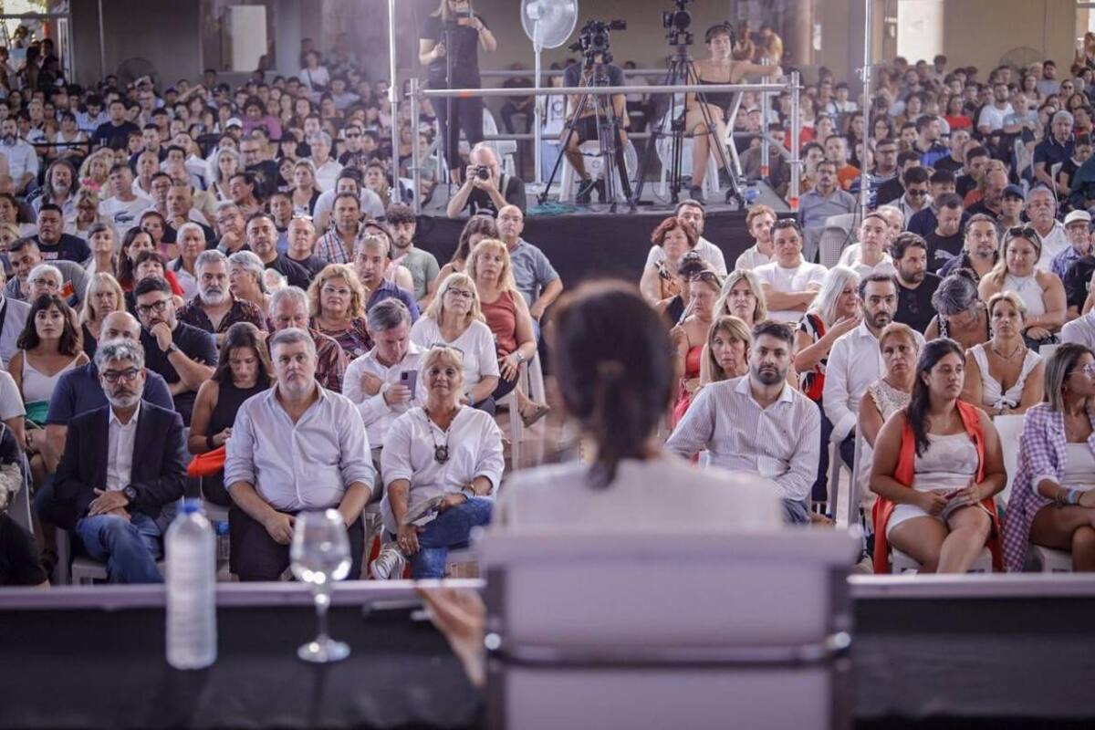 Mayra Mendoza en la apertura de sesiones de Quilmes_Prensa Mayra Mendoza