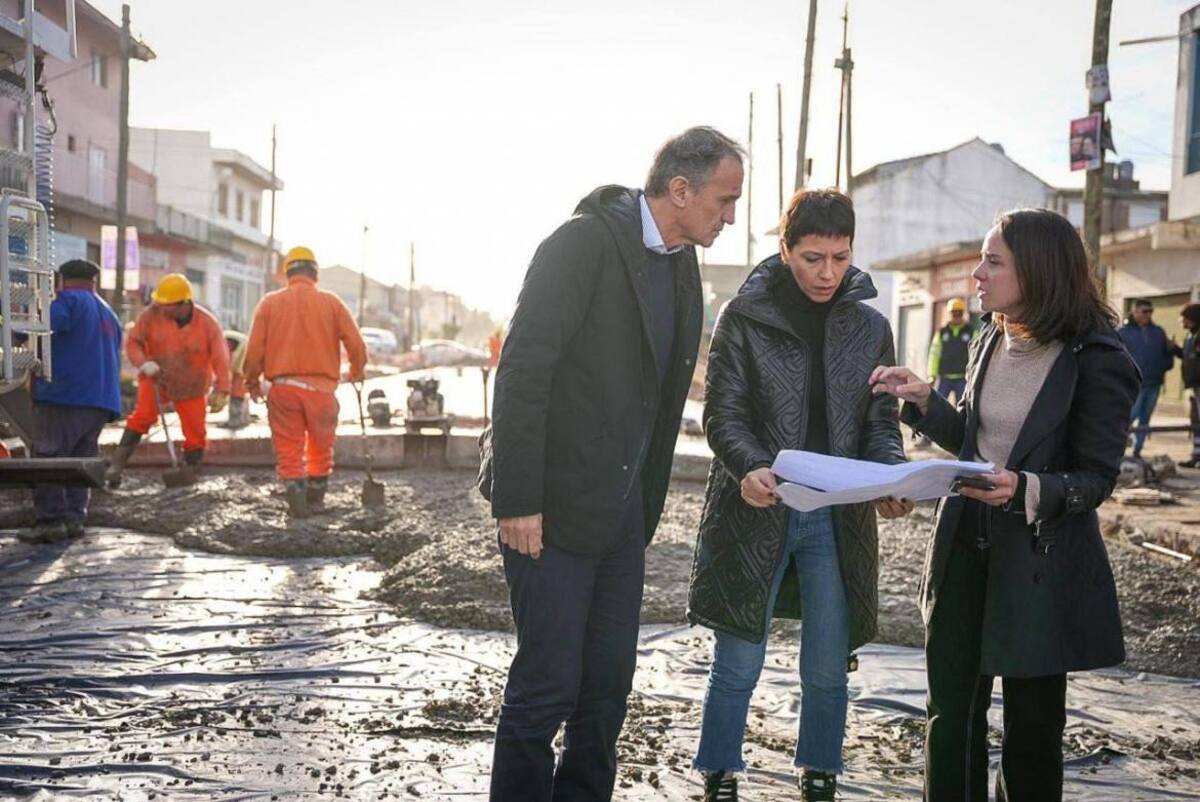 Mayra Mendoza y Gabriel Katopodis en Quilmes. Foto: Prensa.