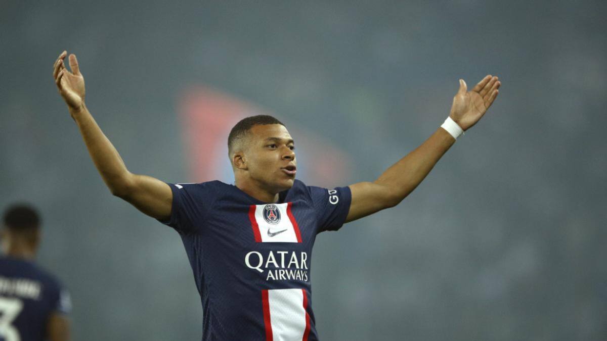 Mbappé vuelve a la lista de los convocados del PSG y no se descarta una renovación