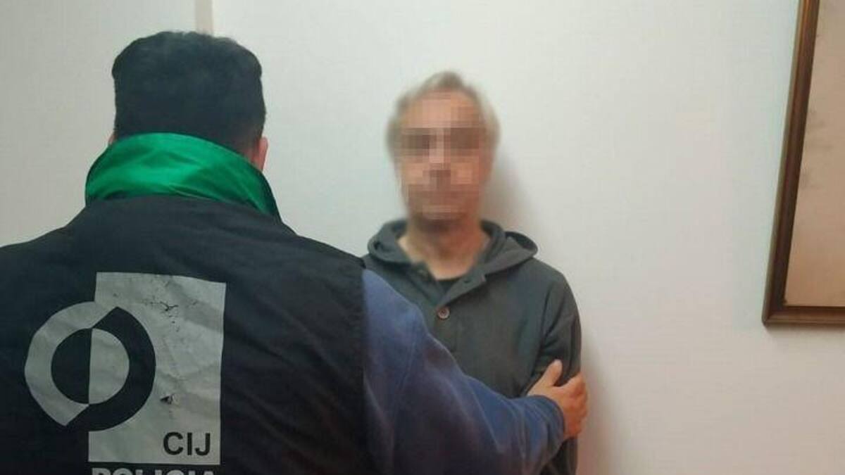 Médico detenido por producir y distribuir pornografía infantil