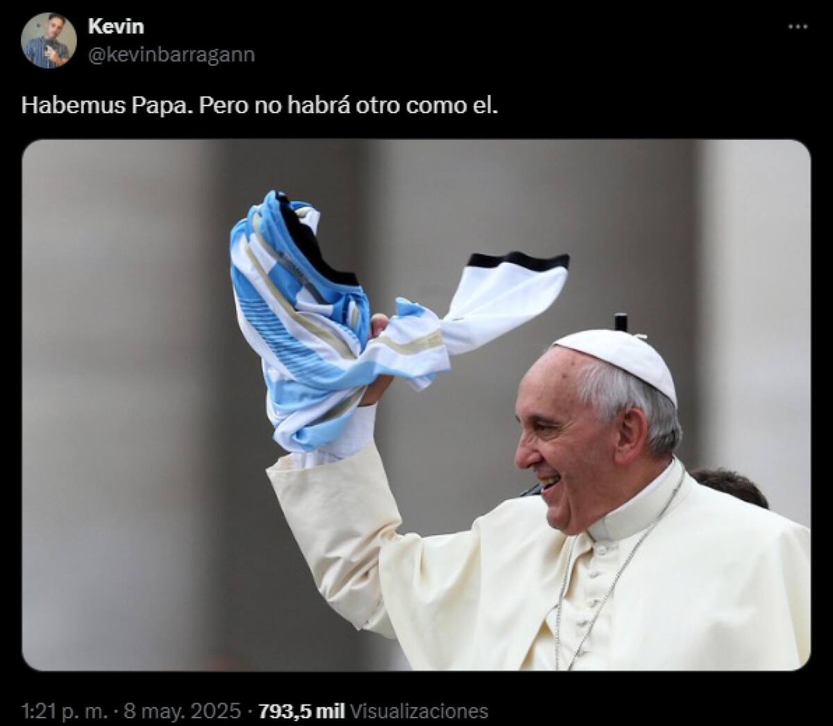 Memes relacionados a la asunción de León XIV. Foto: captura.