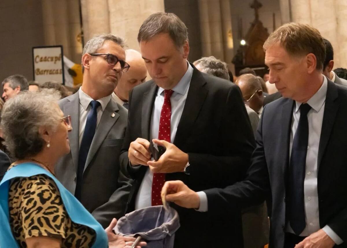 Asistieron a la misa en homenaje al Papa Francisco
