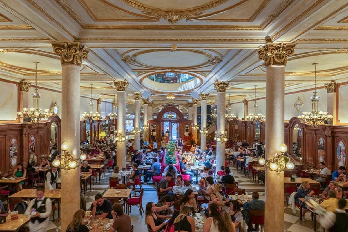 Merienda en La Ideal. Foto: Prensa