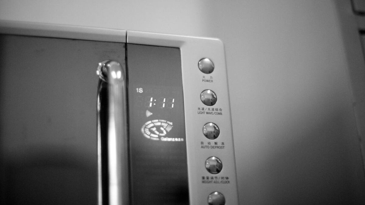 Microondas. Foto: Unsplash.