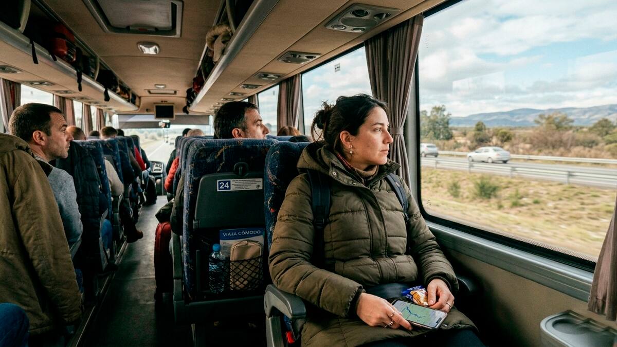 El fin de un misterio: un chofer reveló por qué siempre hace frío en los micros de larga distancia