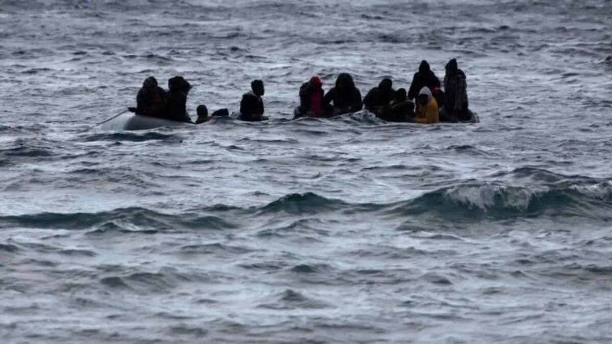 Migrantes en la costa de Grecia. Foto: Reuters