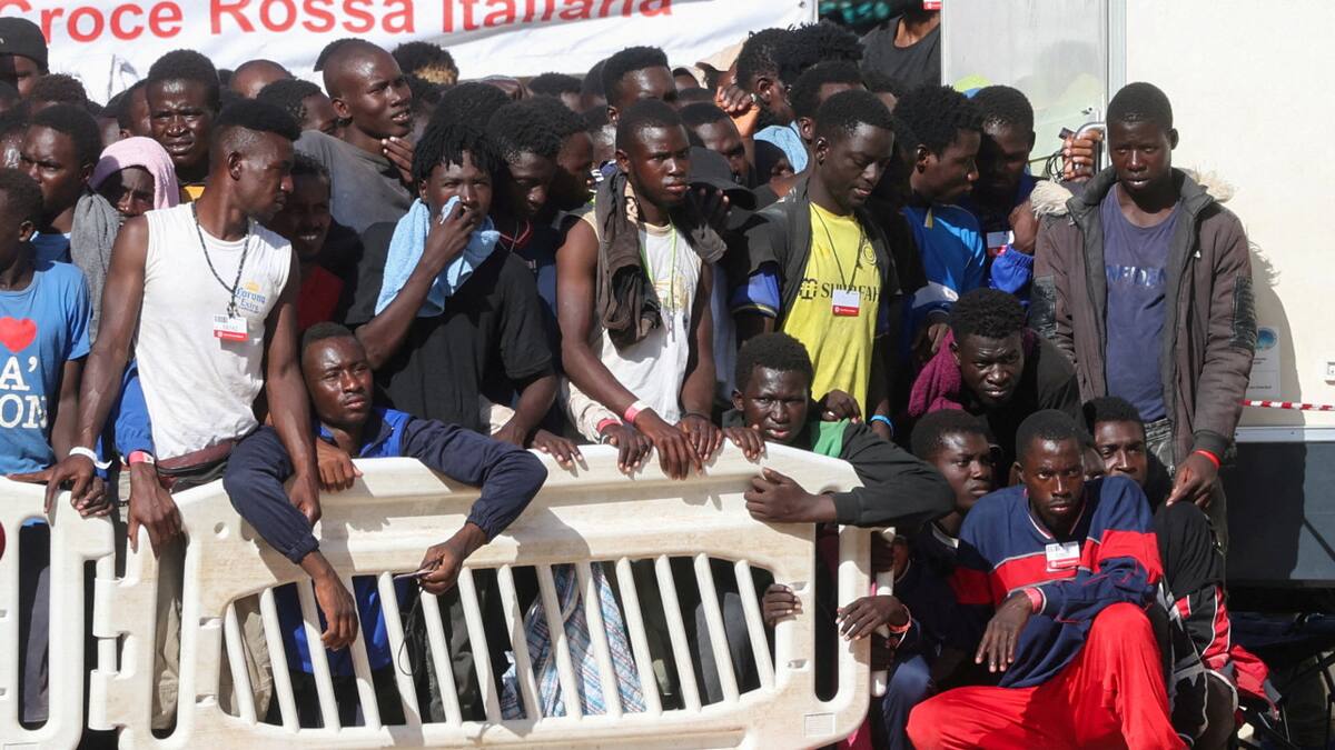 Migrantes en Lampedusa. Foto: Reuters.