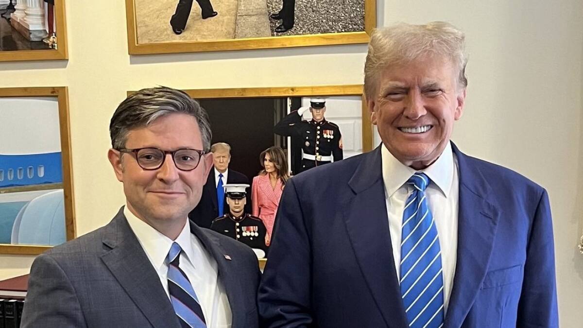 Mike Johnson y Donald Trump. Foto: X @MikeJohnson.