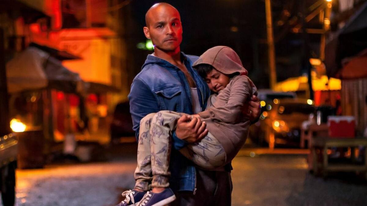 "Milagro azul": la historia real que inspiró a la película de Netflix