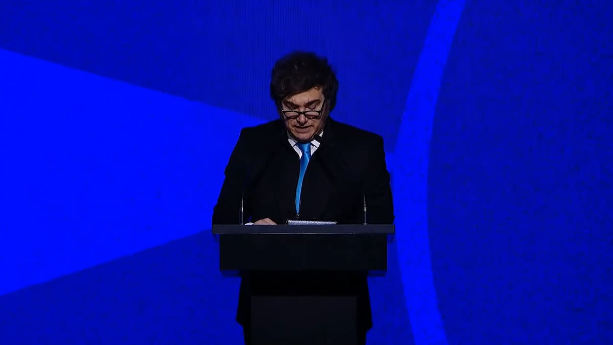Javier Milei se presentará en la Fundación Faro junto al nuevo vocero Adrián Ravier y con la arenga de la militancia