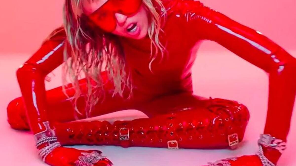 Miley Cyrus, Mothers Daughter, video clip, música, cantante