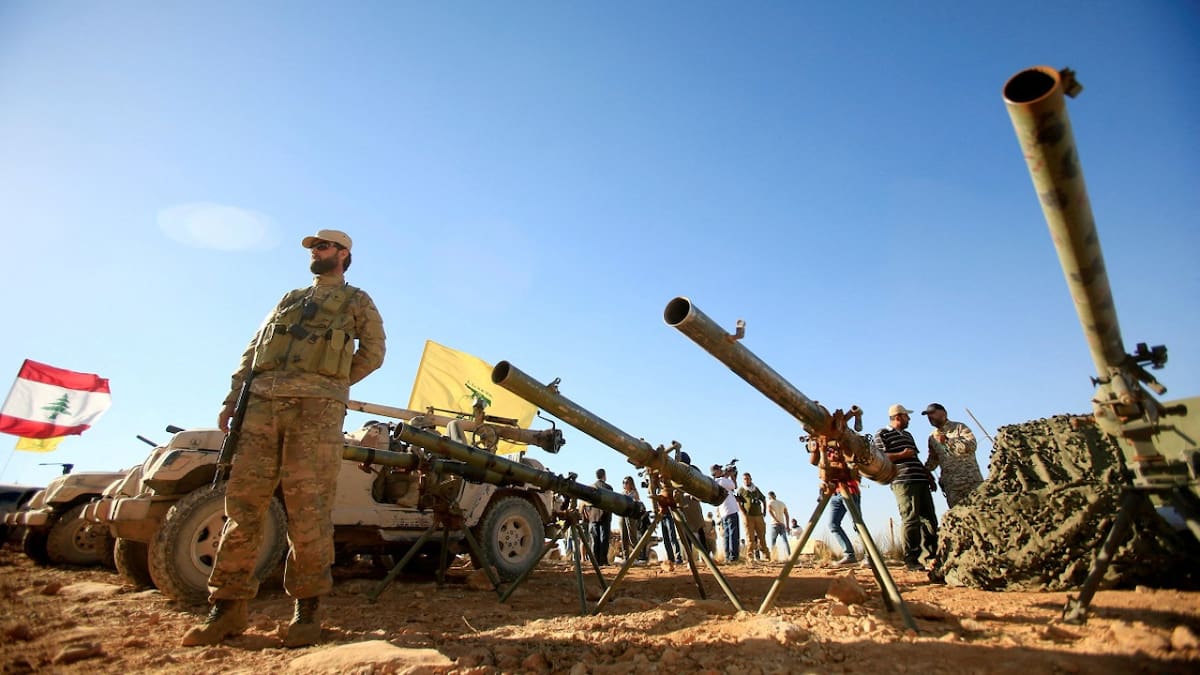 Milicianos de Hezbollah en la frontera entre El Líbano e Israel. Foto: Reuters.