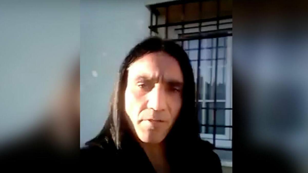 "Mira la magia de mi melena", el video viral del galan español que busca novia