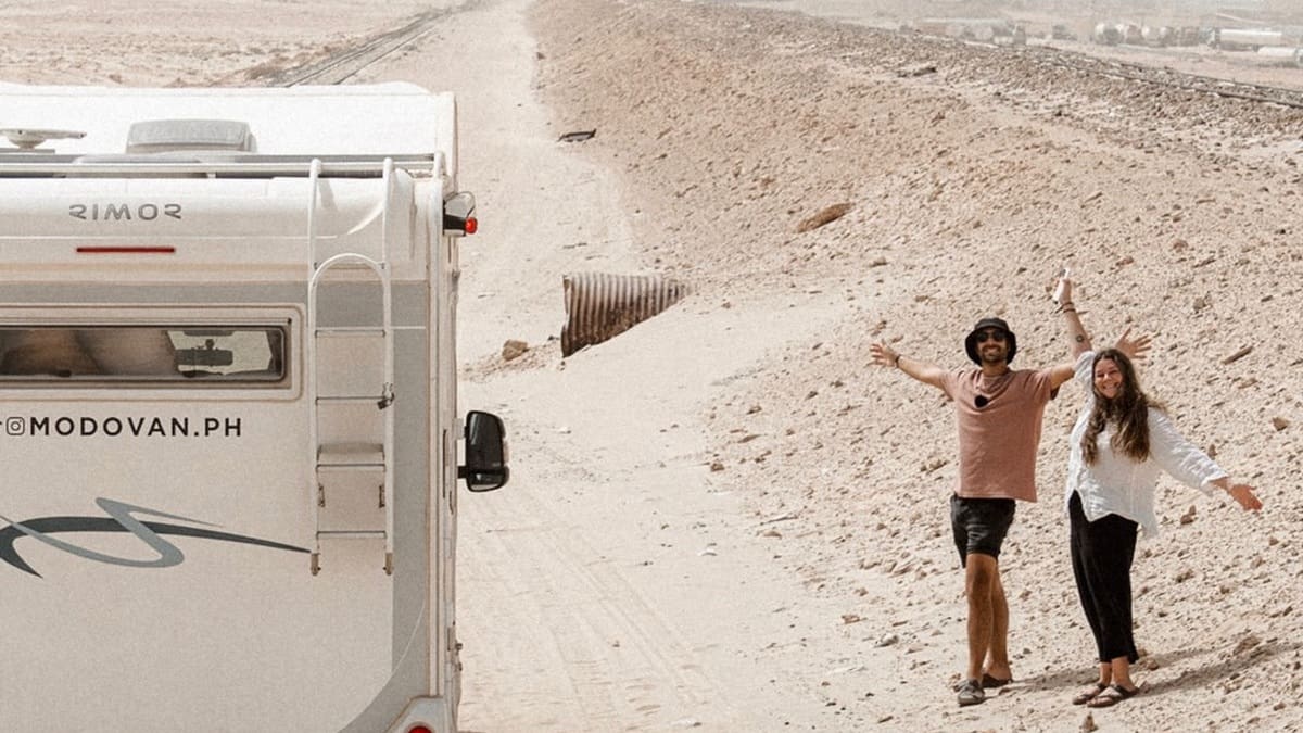 Seis años, 39 países y 130.000 kilómetros por Europa: la pareja argentina que dejó todo y convirtió una autocaravana en su casa