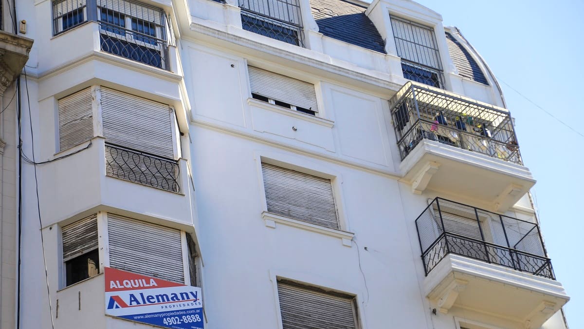 Cuánto vale hoy un departamento de 2 o 3 ambientes en CABA y cuáles son los barrios más caros y baratos para invertir