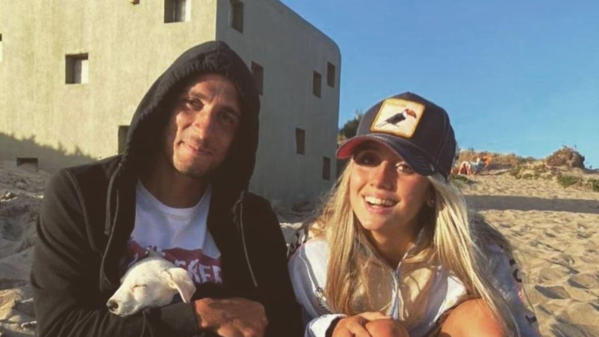 Morena Beltrán y su novio. Foto: Instagram.