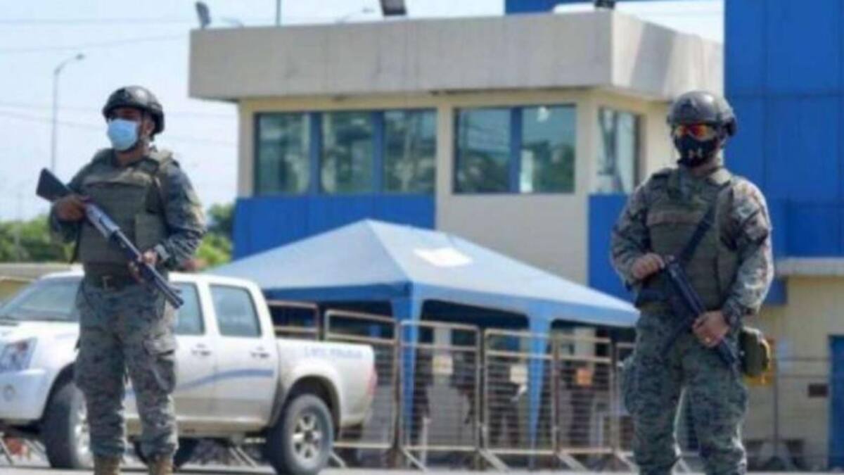 Motín en Ecuador, NA