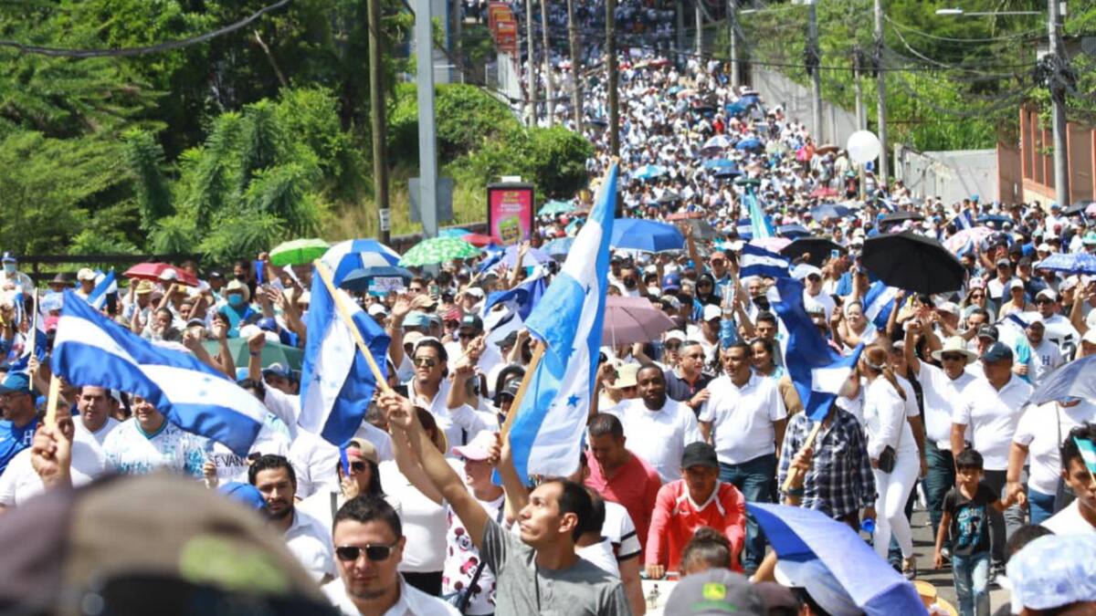 Movilización en Honduras. Foto: Twitter.