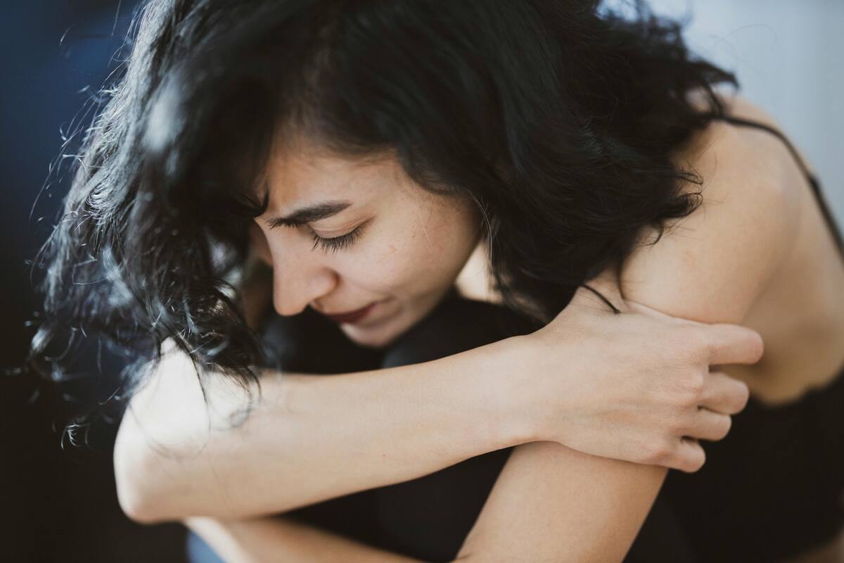 Mujer, salud, triste, cansancio. Foto Pexels