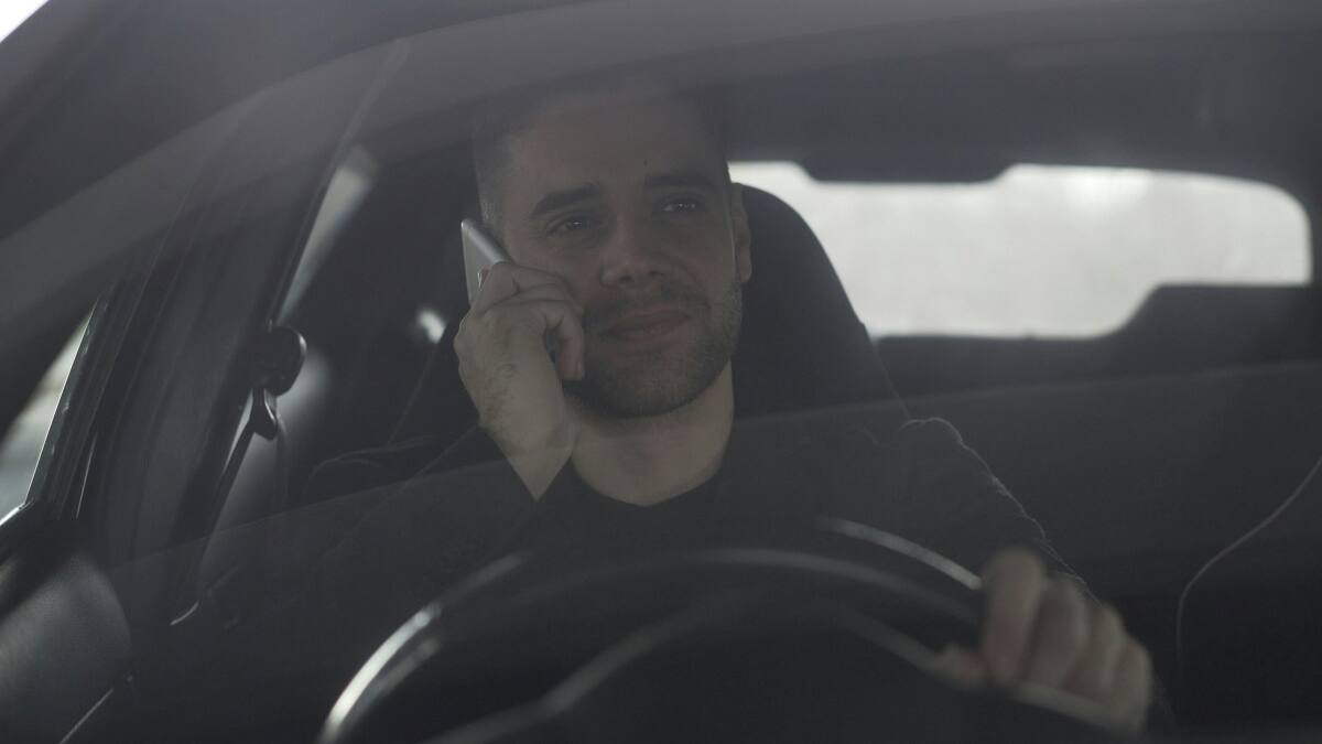 Multas por uso del celular con el auto detenido.