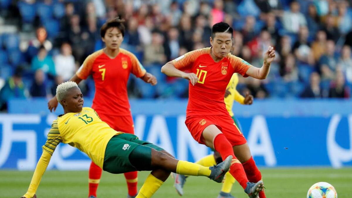 Mundial de fútbol femenino - Sudáfrica vs. China - Reuters