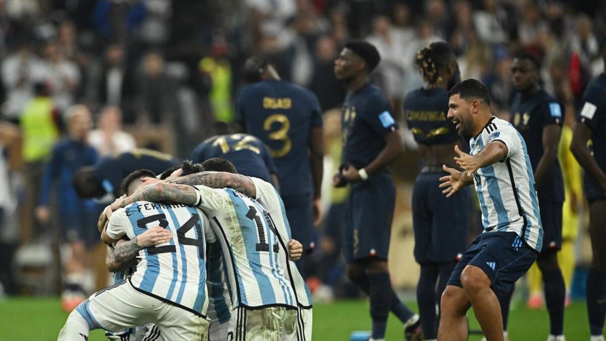 Mundial Qatar 2022, Argentina vs. Francia, festejo con el Kun, Reuters