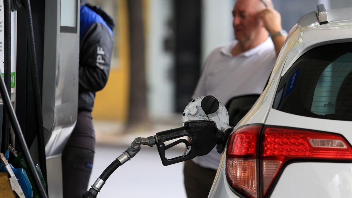 Aumento en los combustibles de YPF. Foto: NA.