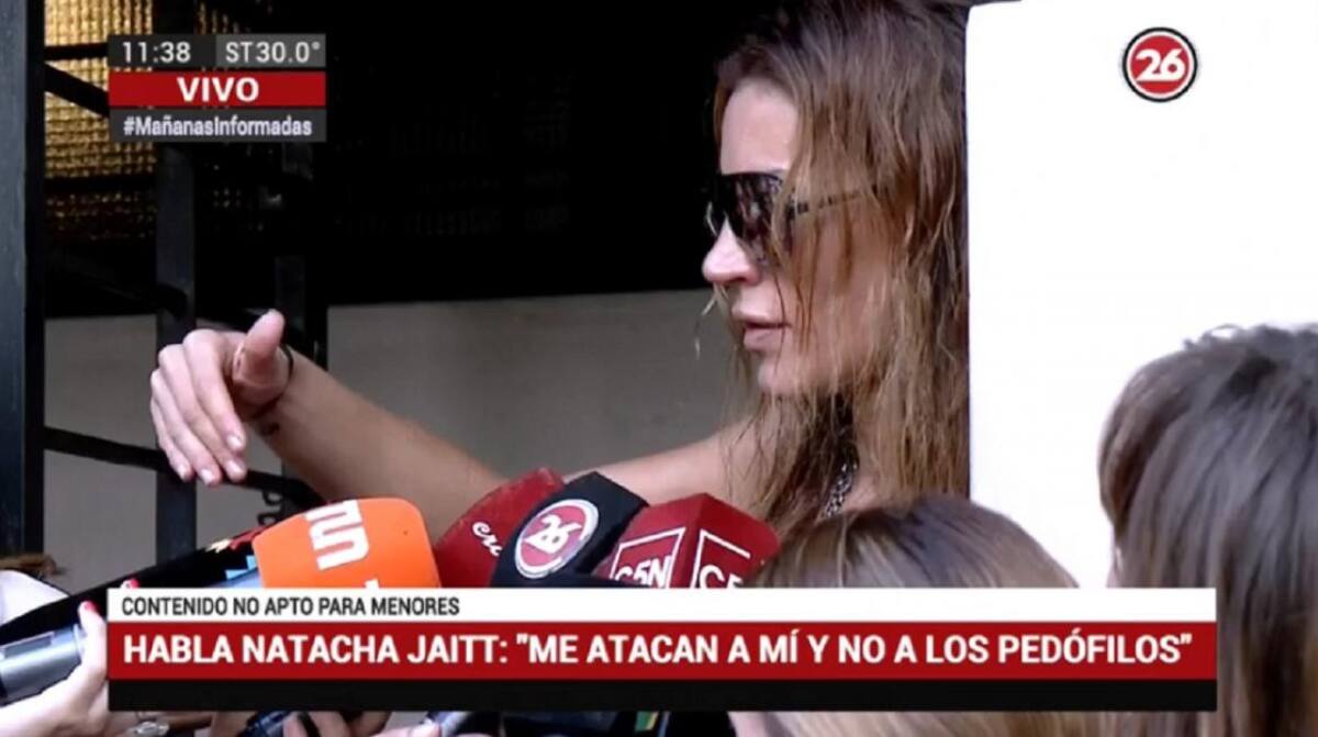 Natacha Jaitt tras allanamiento de su casa - denuncia de pedofilia (Canal 26)