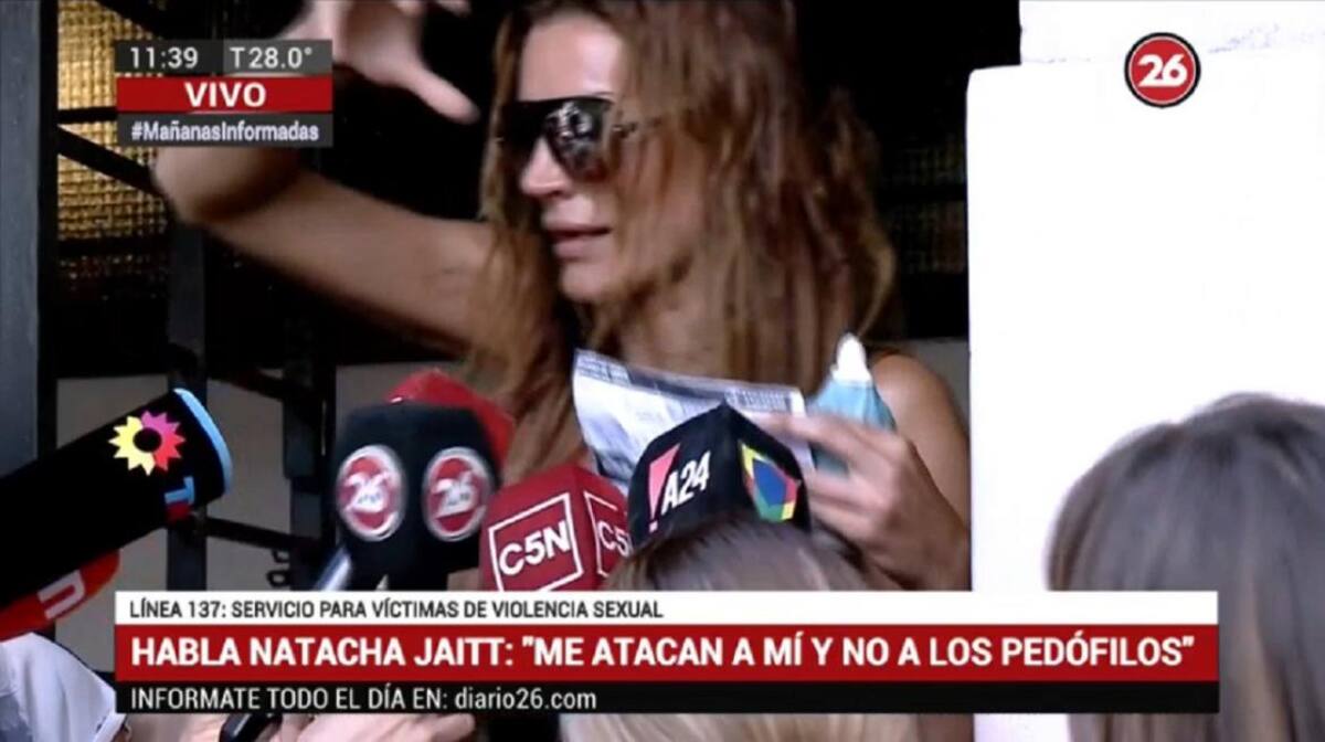 Natacha Jaitt tras allanamiento de su casa - denuncia de pedofilia (Canal 26)