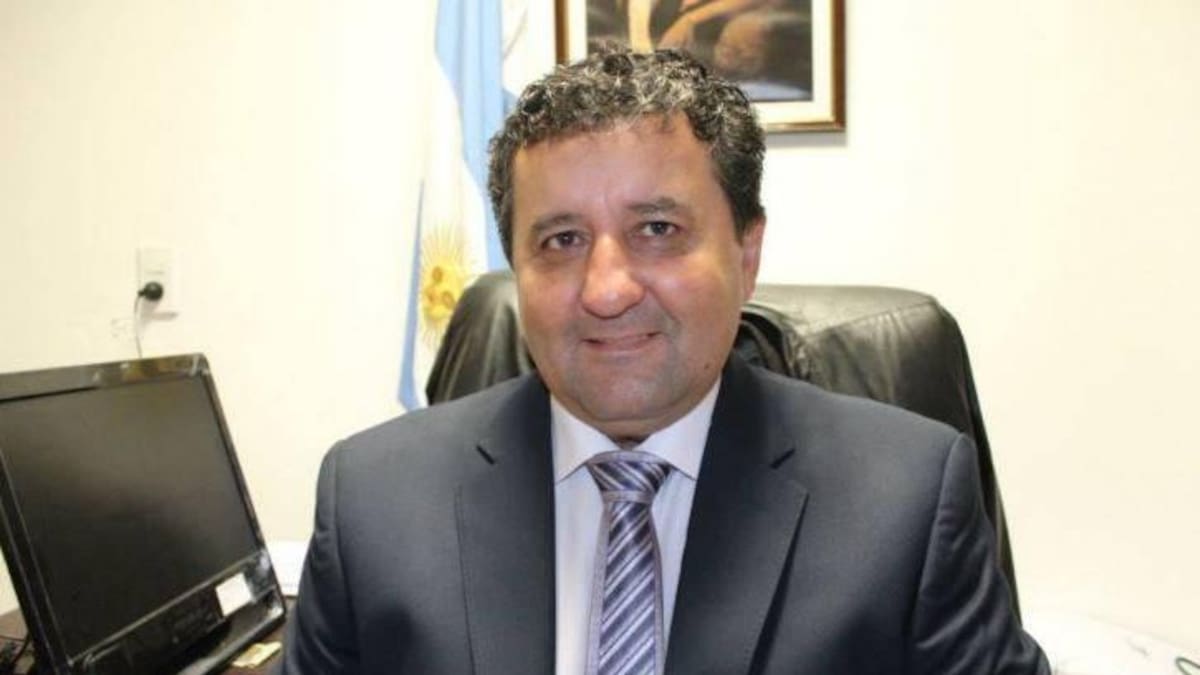 Natividad "Roger" Terán