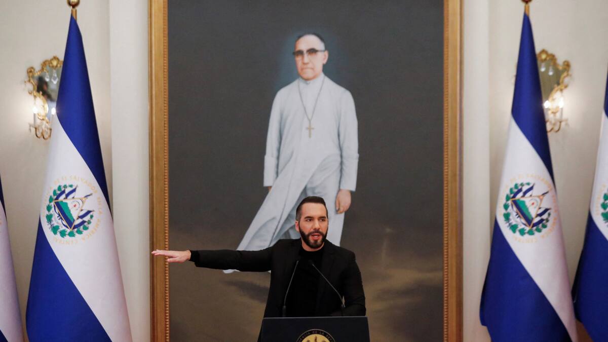 Bukele le propone a Maduro canjear a los asilados en la embajada de Argentina y otros presos políticos por migrantes venezolanos