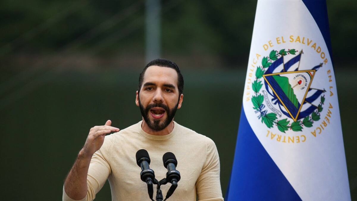 Nayib Bukele recibió la aprobación del TSE y podrá buscar la reelección. Foto: Reuters.