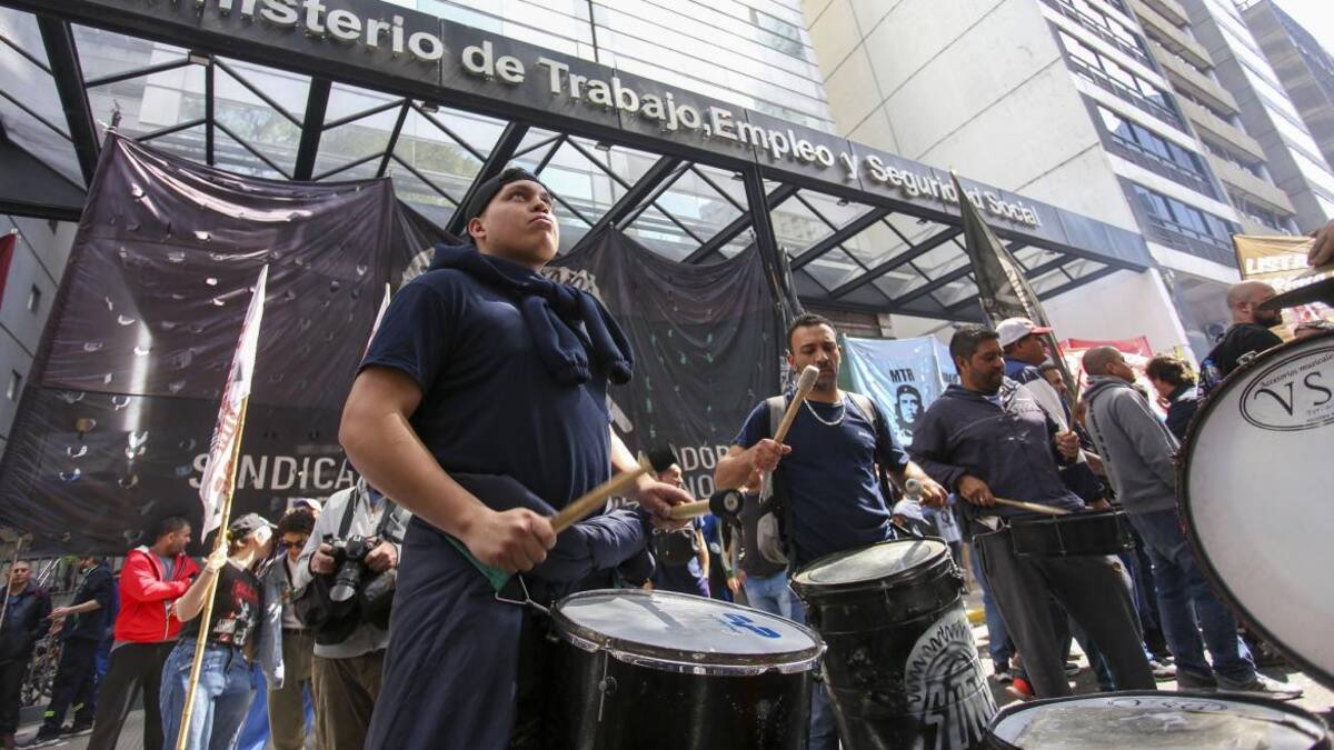 Neumáticos, protesta, NA