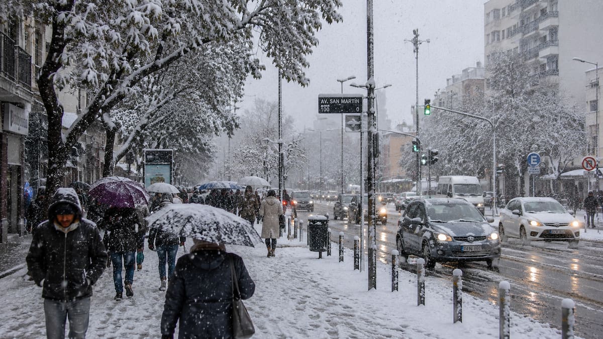 Alerta amarilla por nevadas en una provincia del país: qué recomienda el SMN