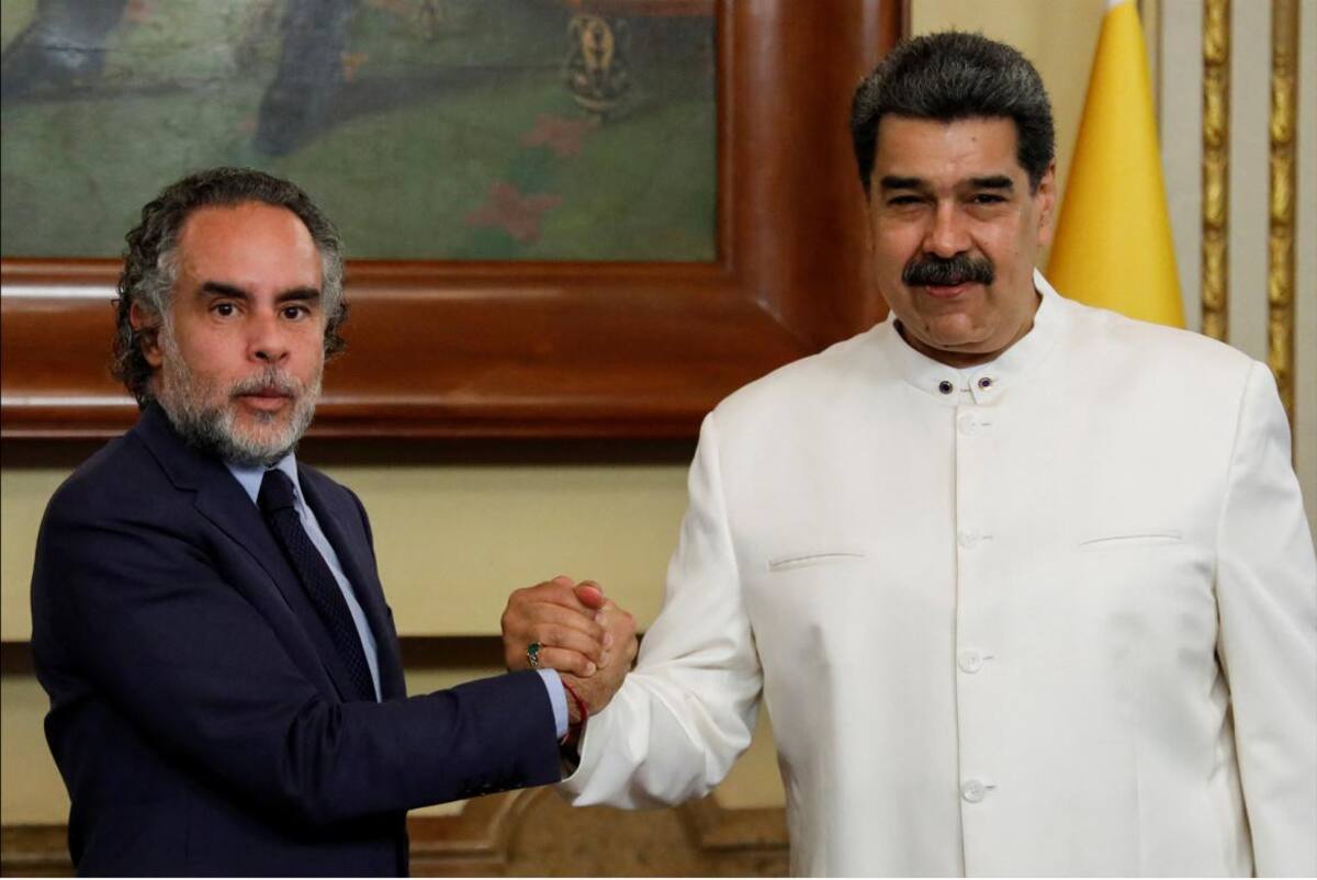 Nicolás Maduro y el embajador Armando Benedetti_Reuters