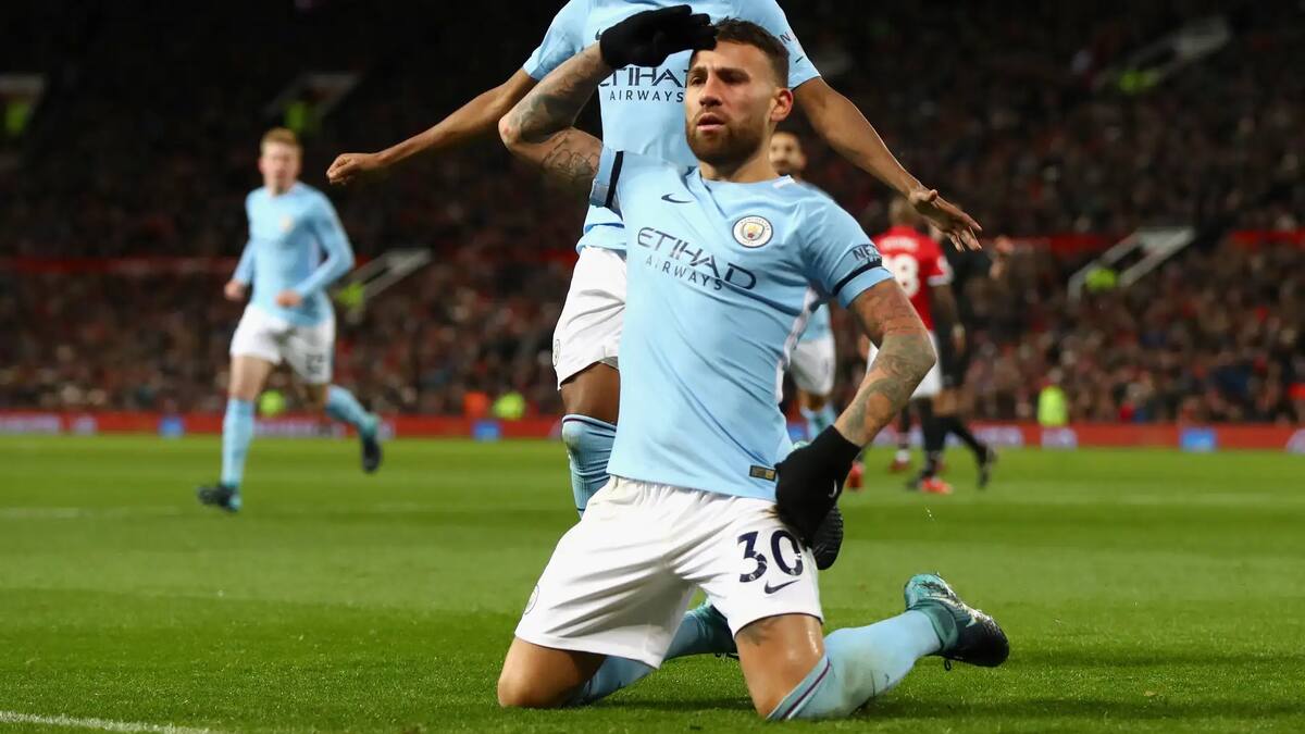 Nicolás Otamendi en el Manchester City.