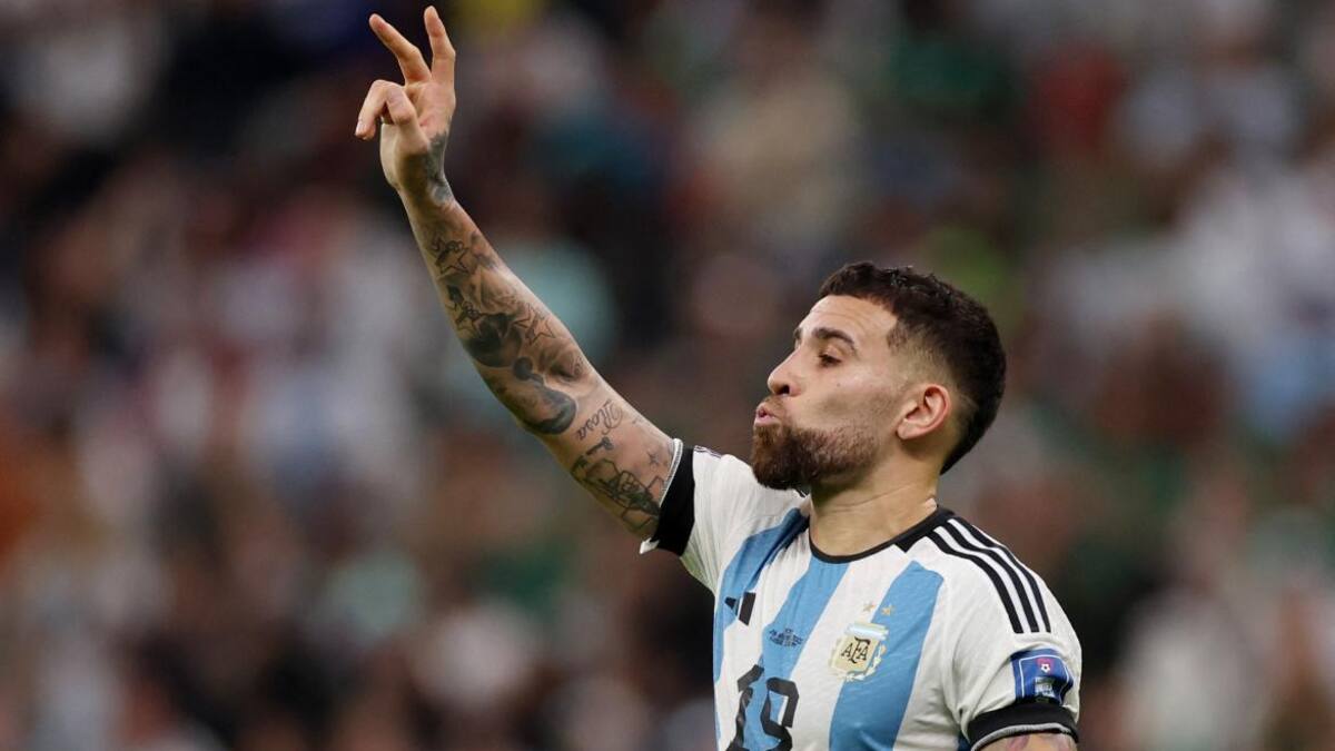 Nicolás Otamendi, uno de los puntos más alto frente a México. Foto: Reuters.
