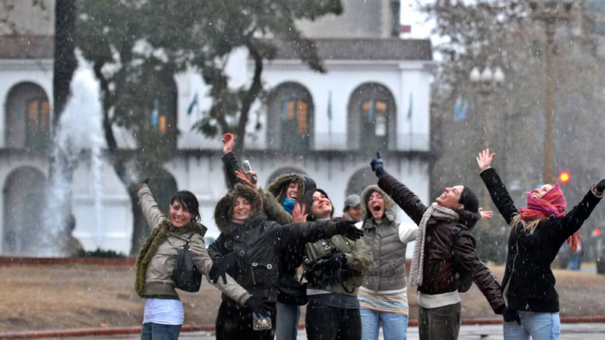 Nieve en Buenos Aires. Foto: EFE
