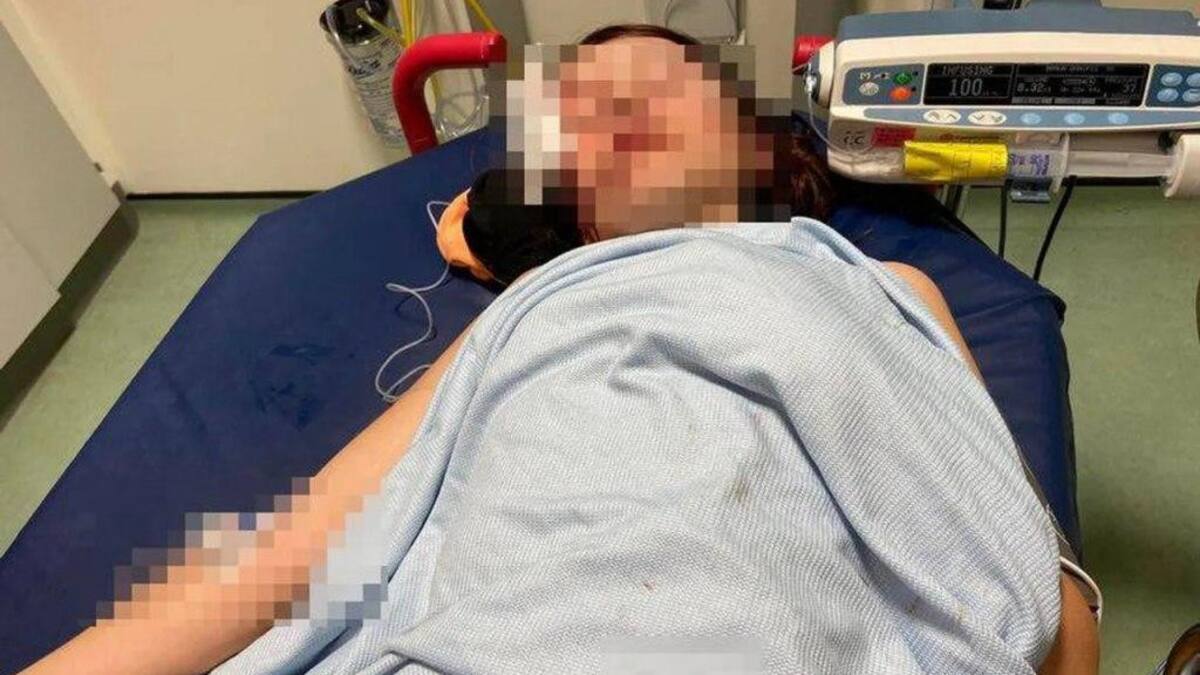 Niña golpeada en Escocia, NA