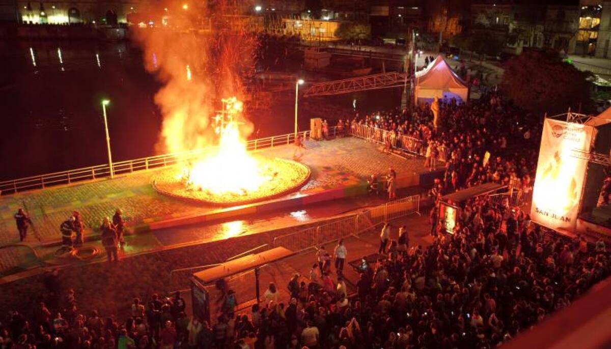 Noche de San Juan en La Boca, Buenos Aires. Foto: Buenos Aires Ciudad.