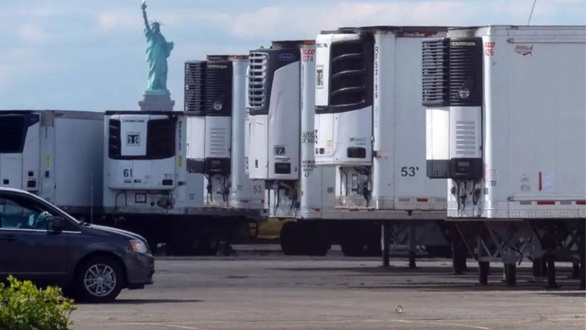 Nueva York, encontraron cientos de muertos por coronavirus almacenados en camiones Foto New York Times