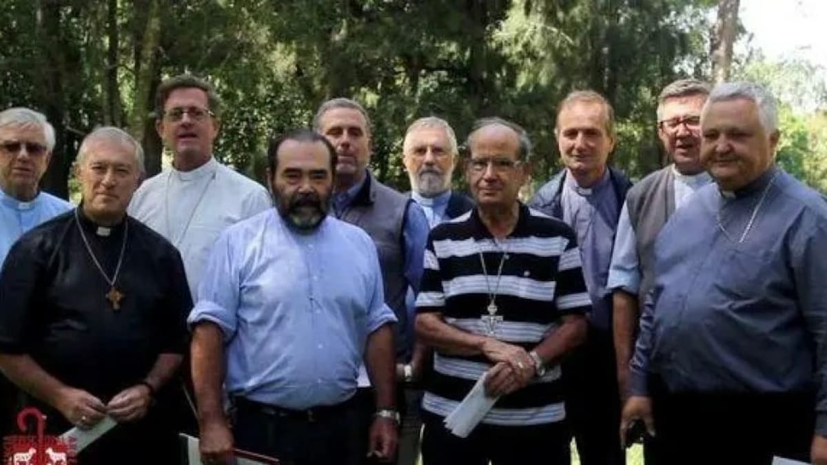 “El agua vale más que el oro”: los obispos de la Patagonia salieron al cruce de Ley de Glaciares que impulsa el Gobierno