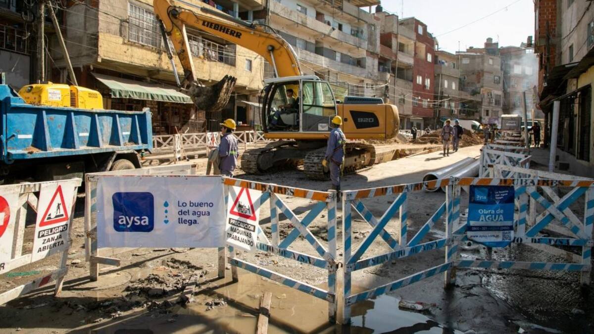 Obras de AySA en barrio Padre Ricciardelli en CABA