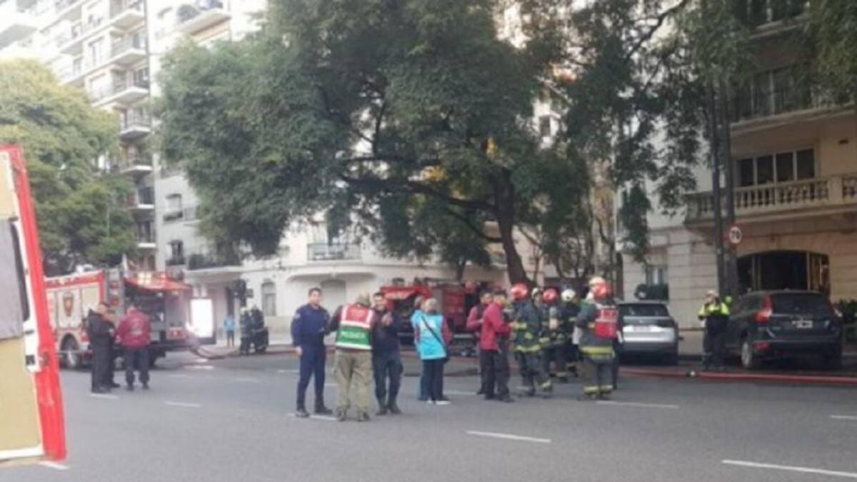Ocho intoxicados con monóxido de carbono en un incendio en el barrio porteño de Palermo