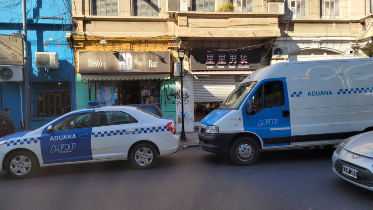 Operativo Aduana en el Abasto. Foto: prensa