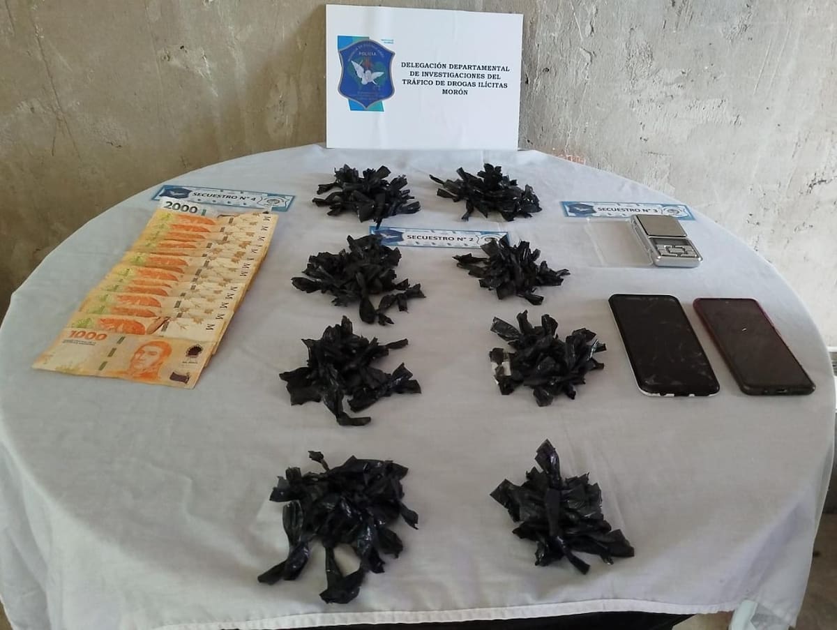 Operativo contra el narcotráfico en Morón.