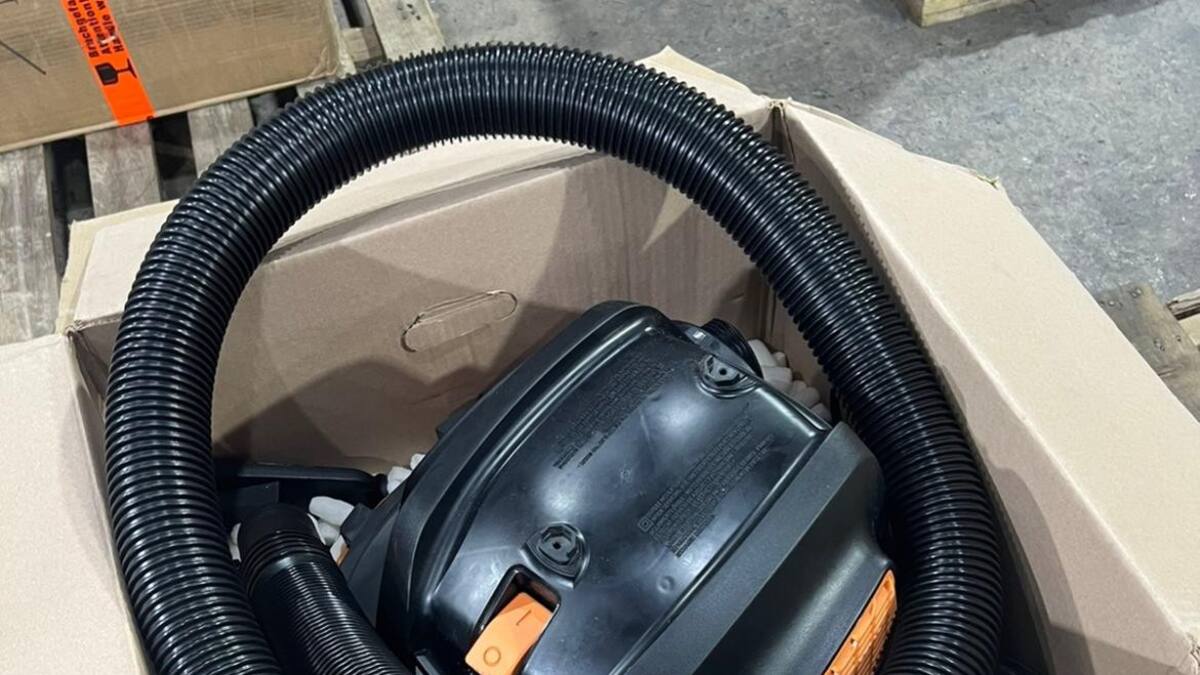 Operativo de Aduana para secuestrar 17 kilos de hachís. Foto: Prensa.